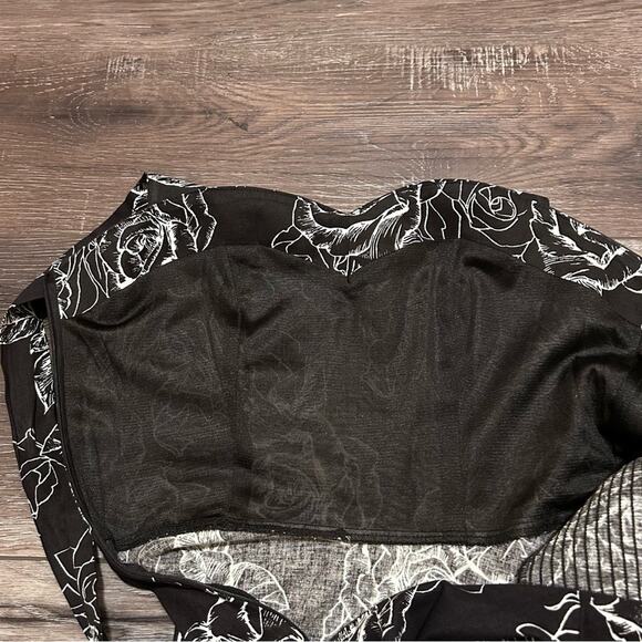 Women’s 50’s Black and White Floral Halter Retro 50’s Pin Up Dress Size Small - Picture 5 of 11